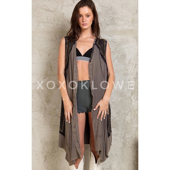 POL Rhinestone Studded Sleeveless Midi Cardigan with Pointed Hem - Picture 8 of 16